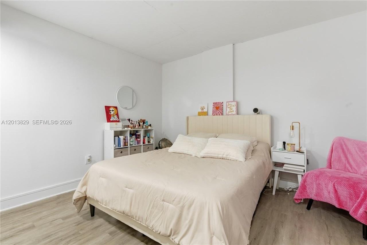 716 Michigan Ave #303 - Photo 7 of 10