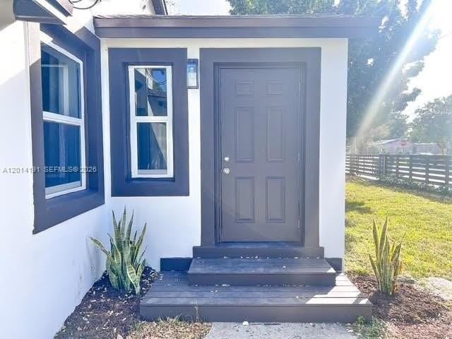 1025 Nw 55th St #1 - Photo 6 of 20