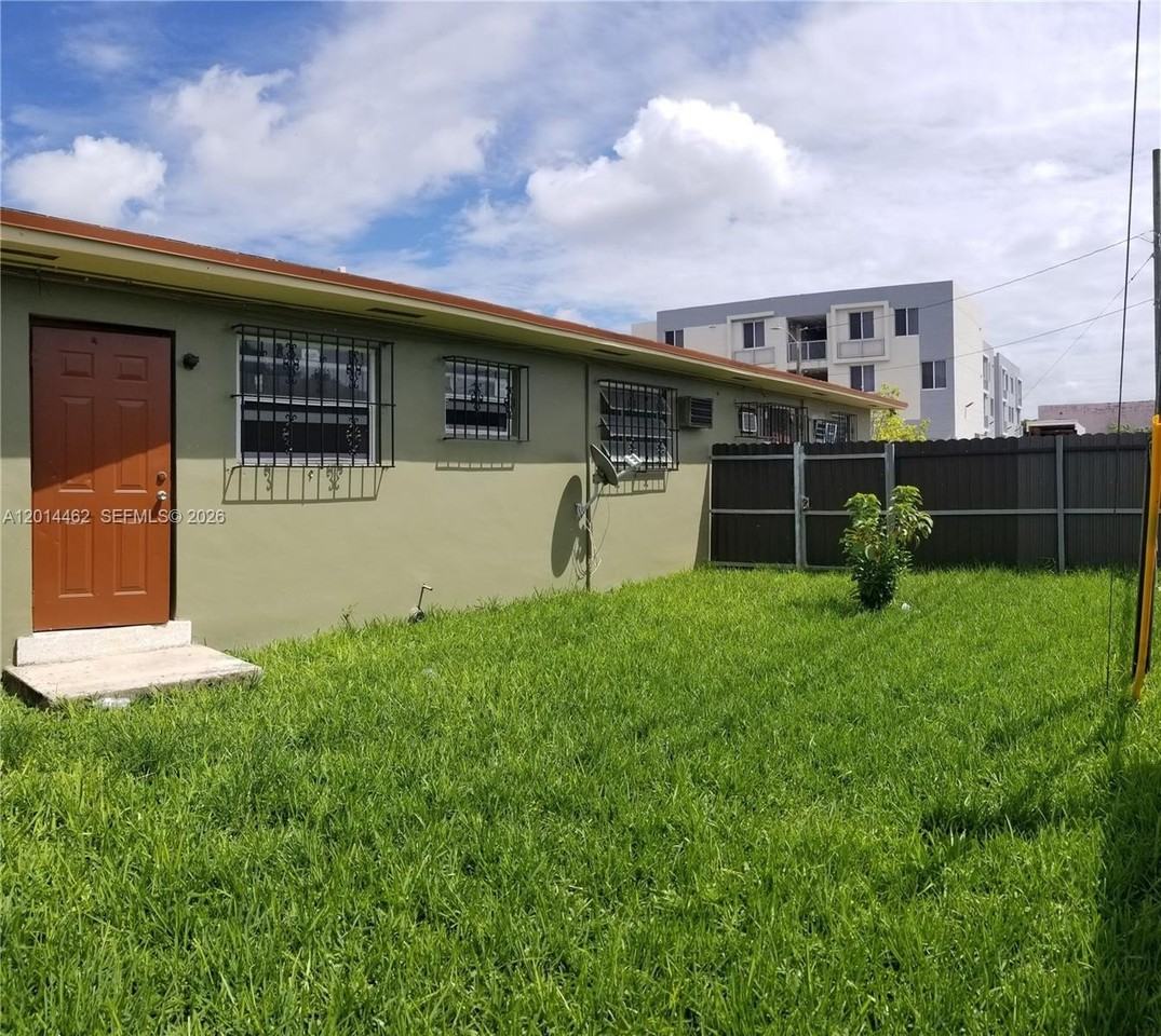 3210 Nw 22nd Ave #1 - Photo 2 of 2
