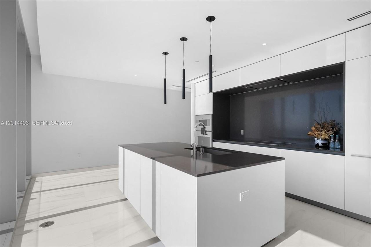 300 Biscayne Boulevard Way #3801 - Photo 5 of 42