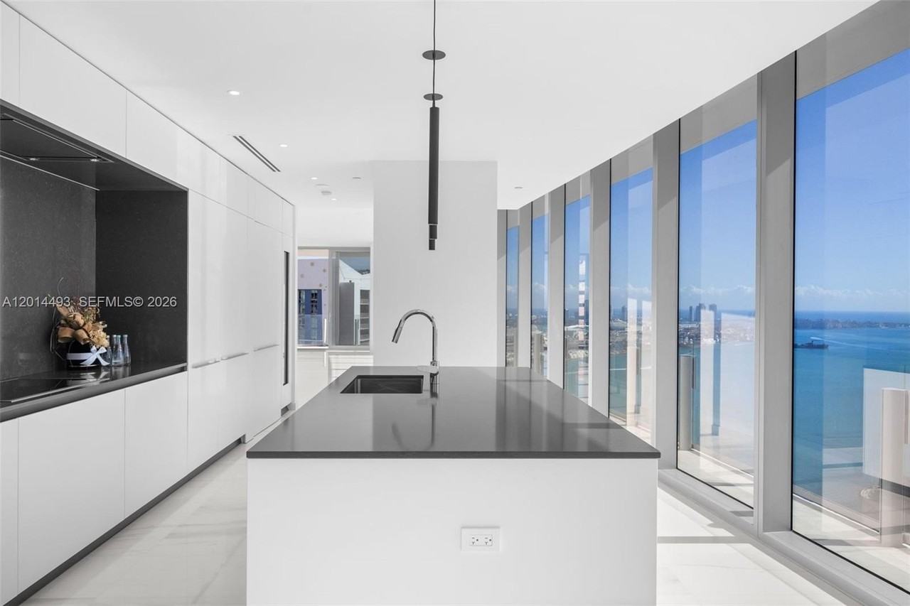 300 Biscayne Boulevard Way #3801 - Photo 6 of 42