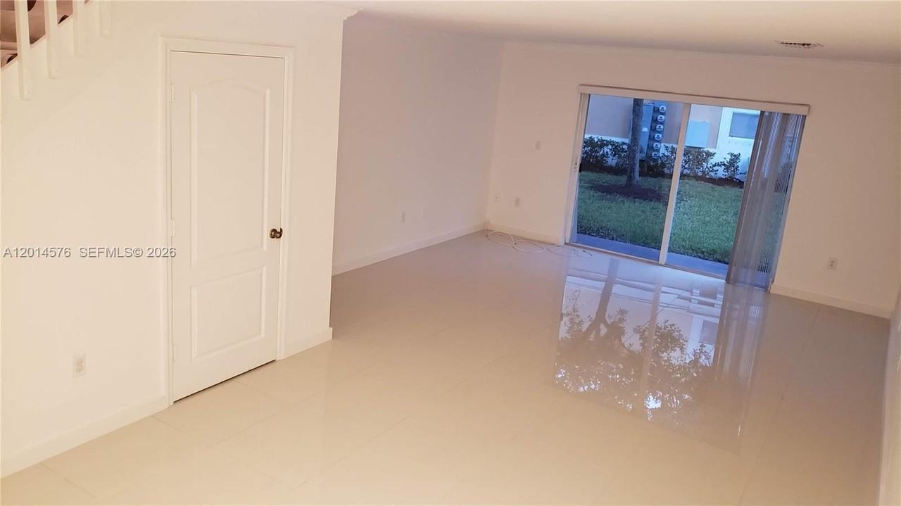 3017 Sw 129th Ave #123 - Photo 5 of 11