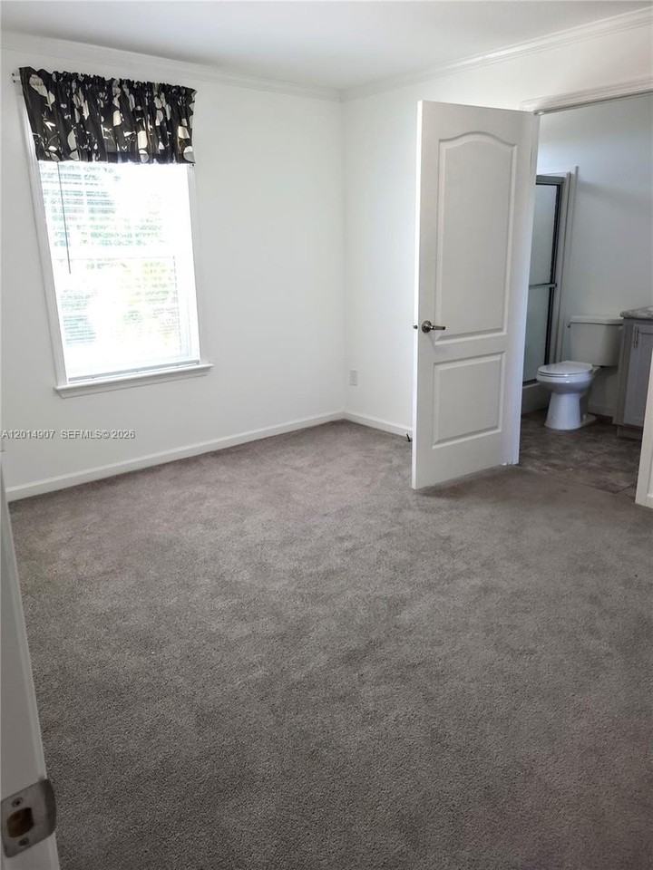 799 Hazel St #799 - Photo 7 of 13