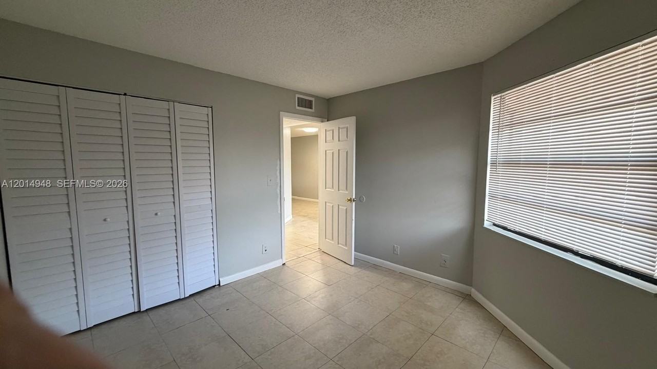 4010 Lakeside Dr #4010 - Photo 2 of 17