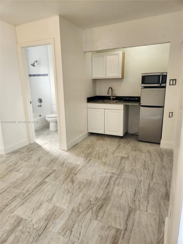 10332 Sw 211th St #0 - Photo 2 of 7