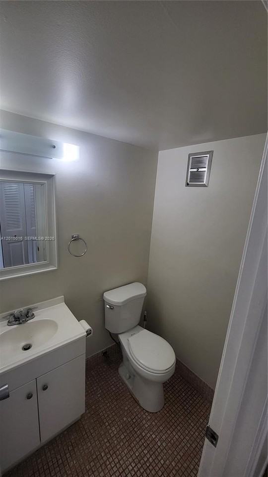 132 Andover F #132 - Photo 5 of 50