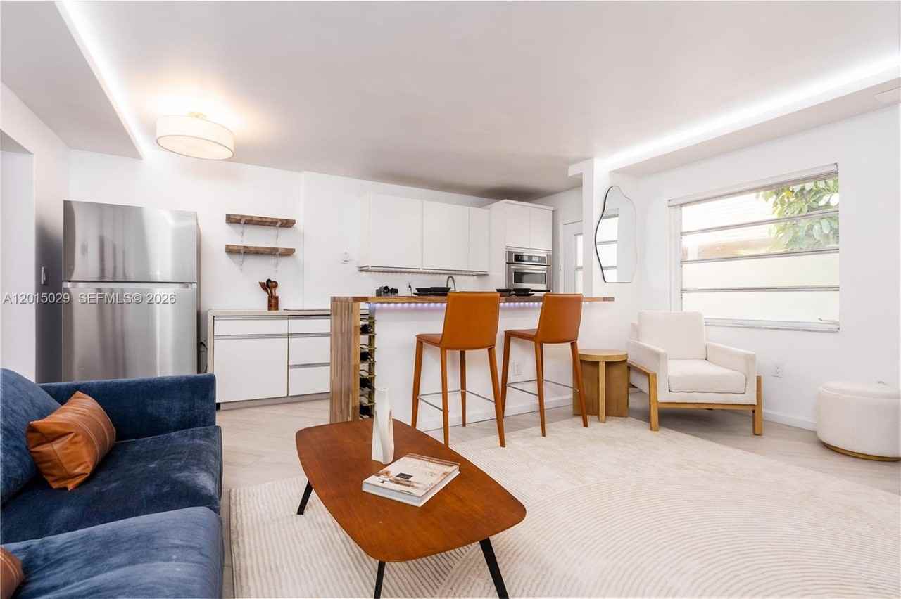 525 Meridian Ave #203 - Photo 2 of 35