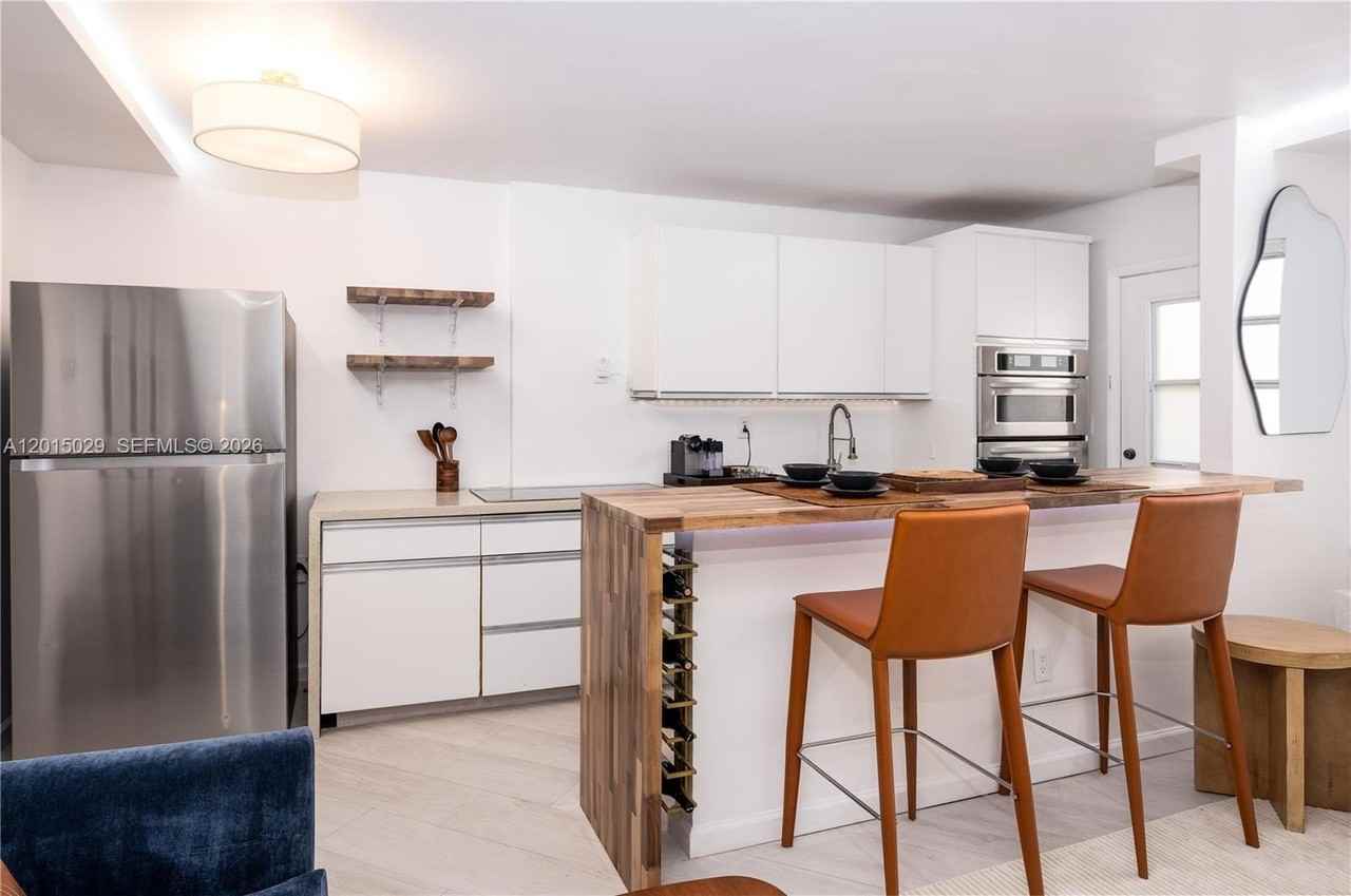 525 Meridian Ave #203 - Photo 3 of 35