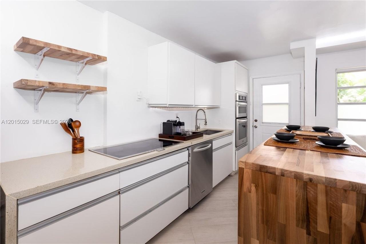525 Meridian Ave #203 - Photo 4 of 35