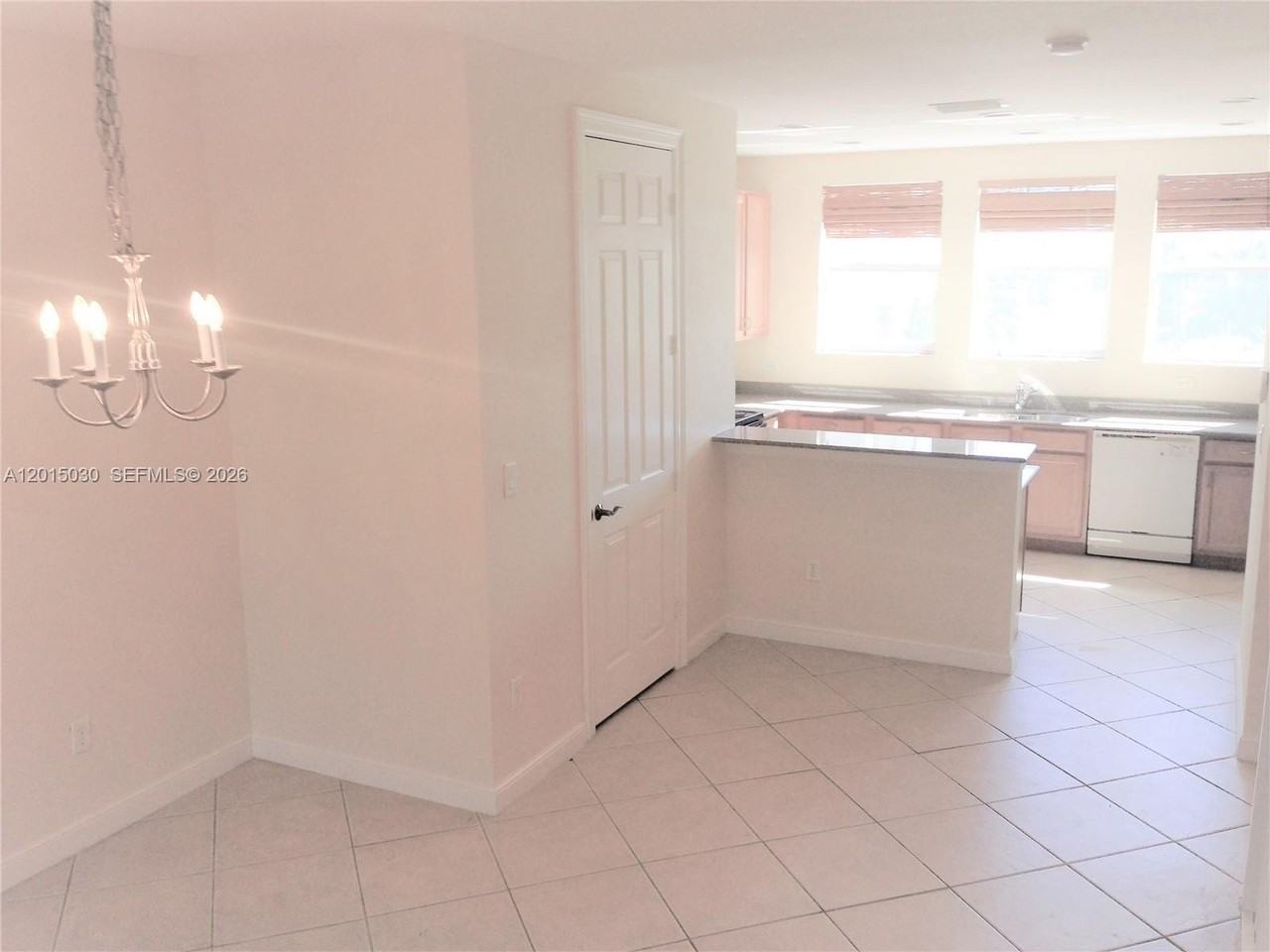 690 Amador Ln #2 - Photo 5 of 50