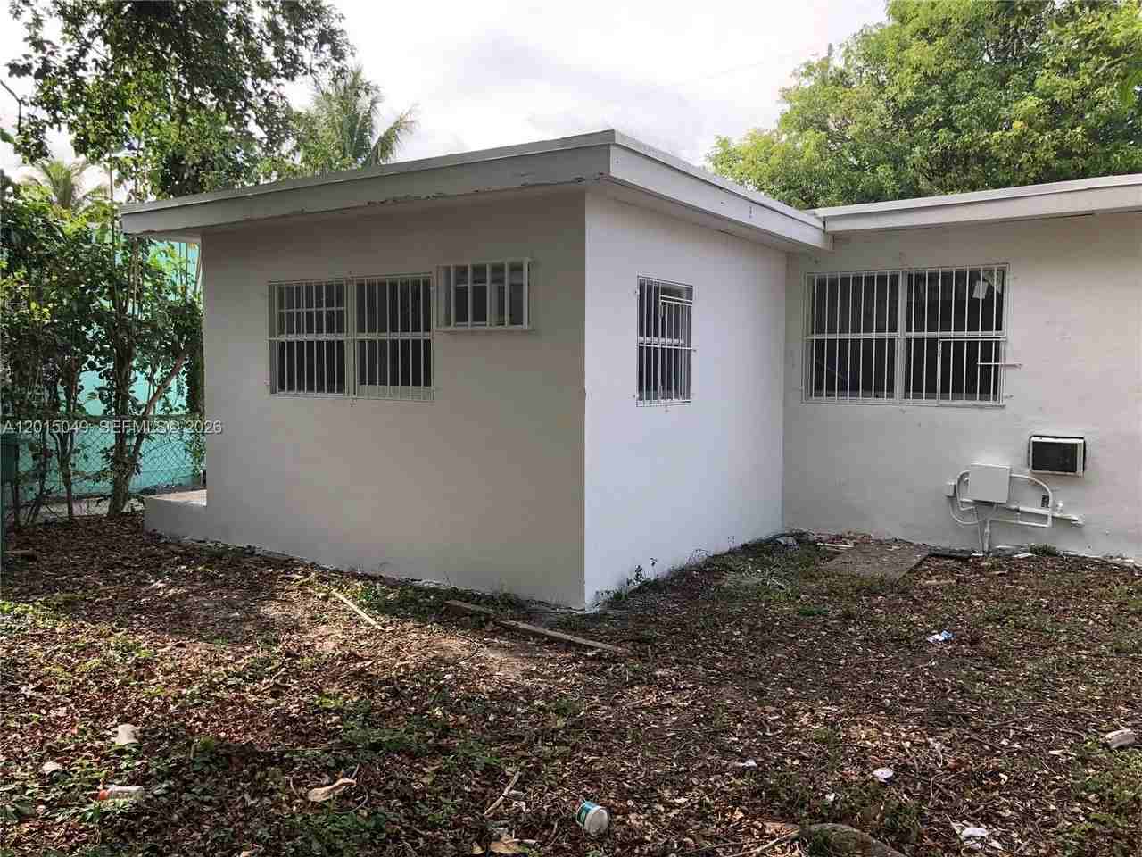 166 Nw 68th Ter #166 - Photo 3 of 10