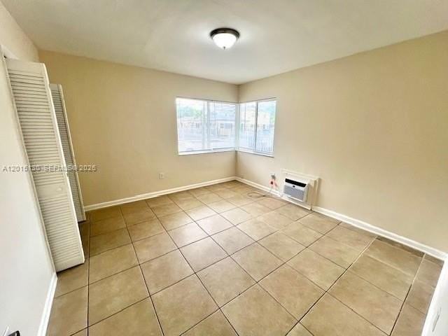 692 Ne 85th St #1 - Photo 3 of 5