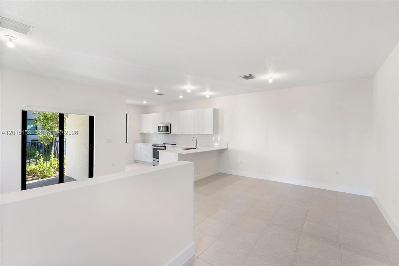 8336 Central Park Blvd - Photo 2 of 24