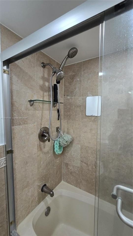 10805 Nw 7th St #3-22 - Photo 6 of 11