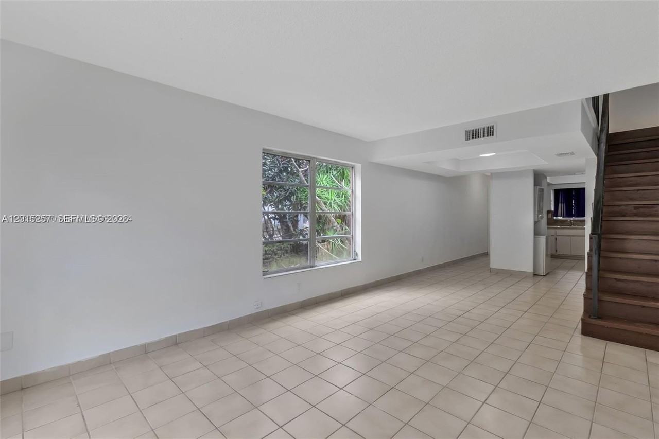 6141 Sw 42nd Ct - Photo 5 of 24