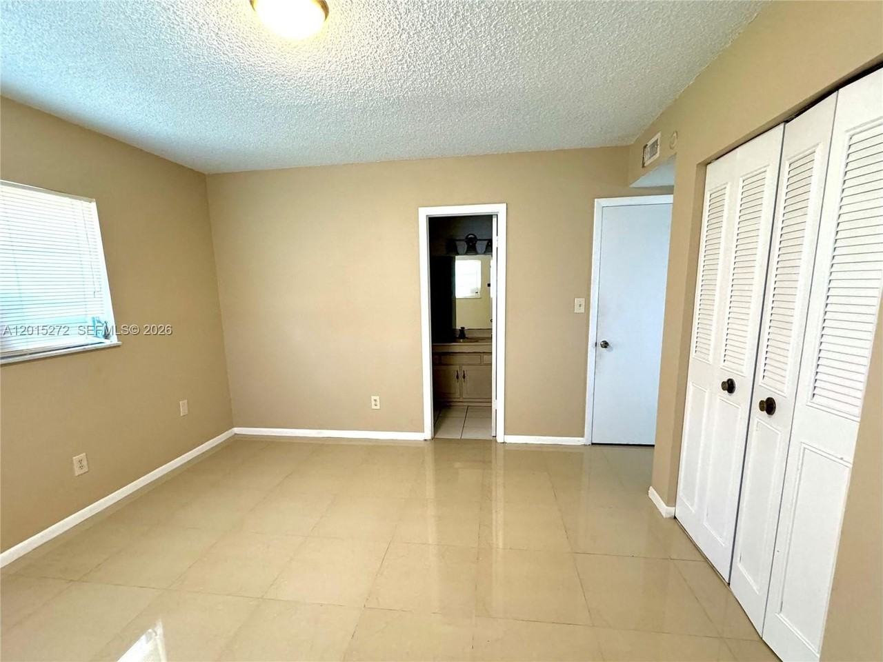 2500 Sw 81st Ave #401 - Photo 6 of 11