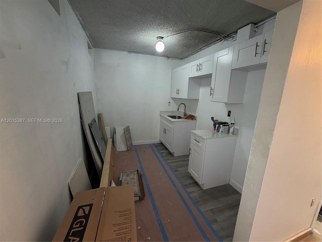 6930 Nw 186th St #1-512A - Photo 3 of 7