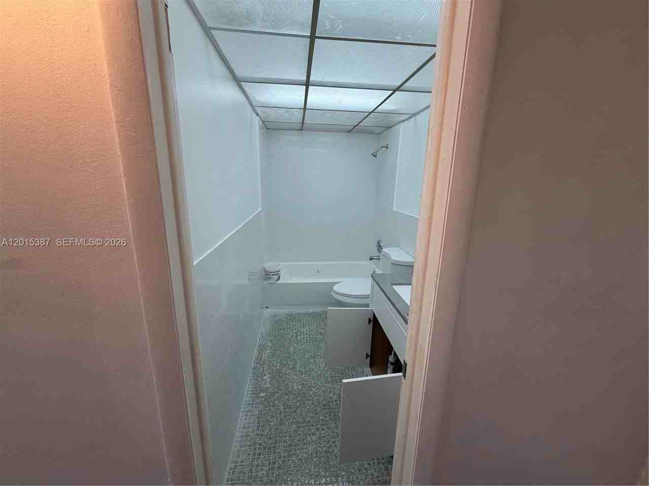 6930 Nw 186th St #1-512A - Photo 6 of 7