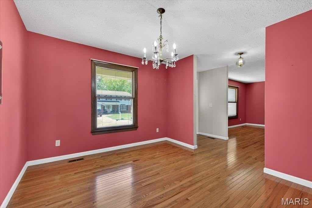 4038 N Bridge Dr - Photo 5 of 28