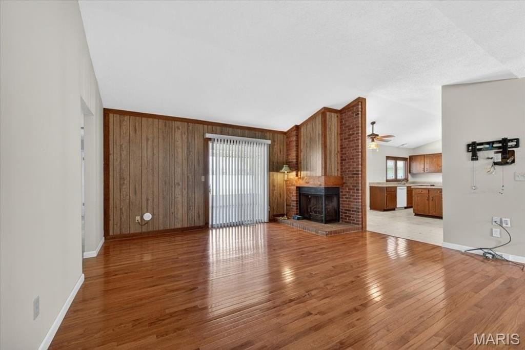 4038 N Bridge Dr - Photo 6 of 28
