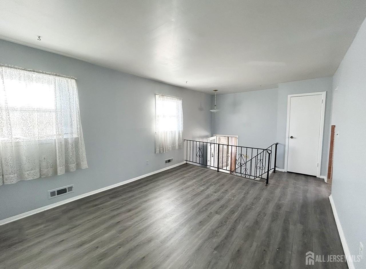 11A Foothills Dr - Photo 2 of 7