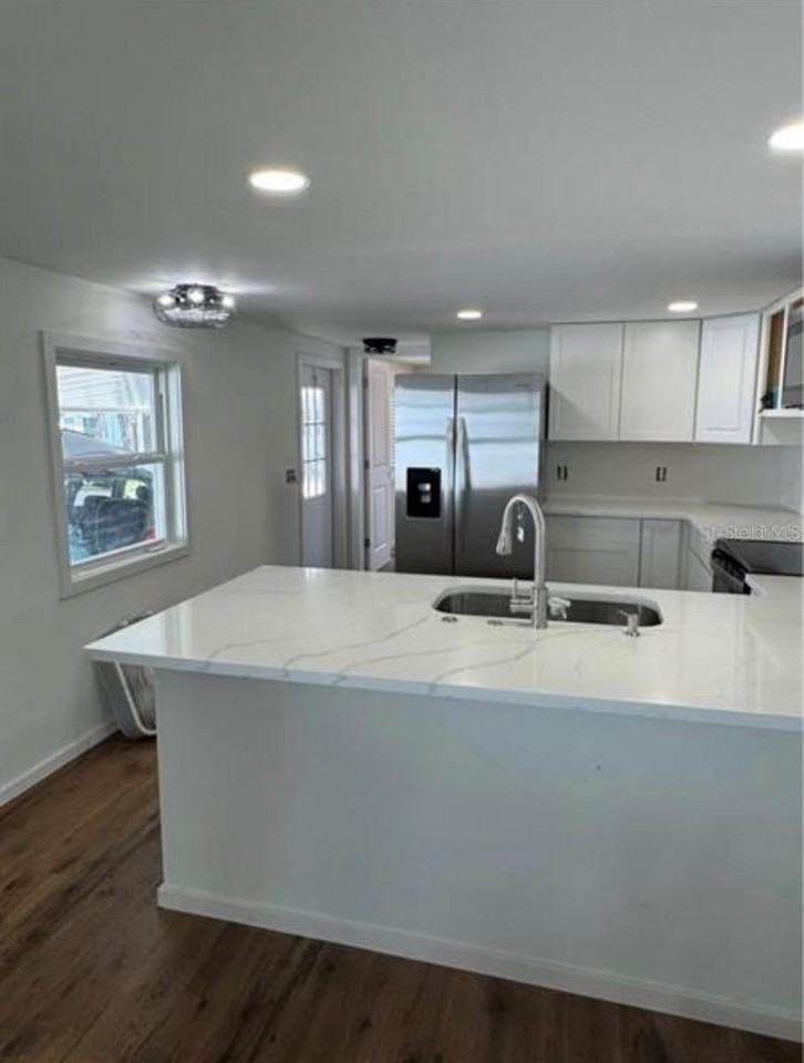 105 Del Rio Dr - Photo 6 of 20