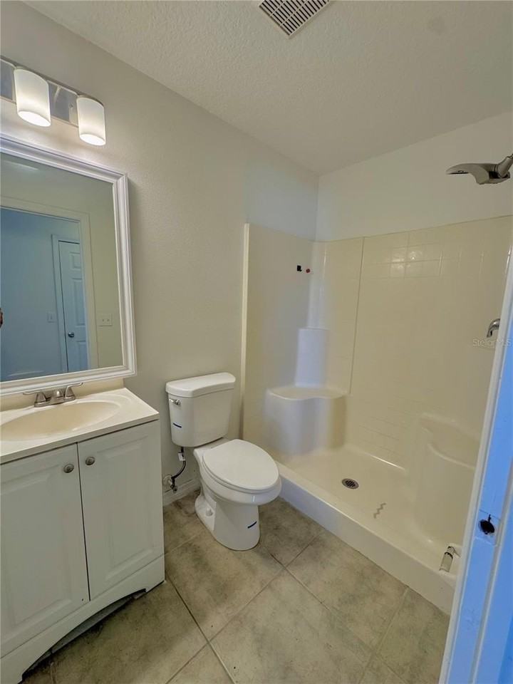 307 27th St E - Photo 6 of 10