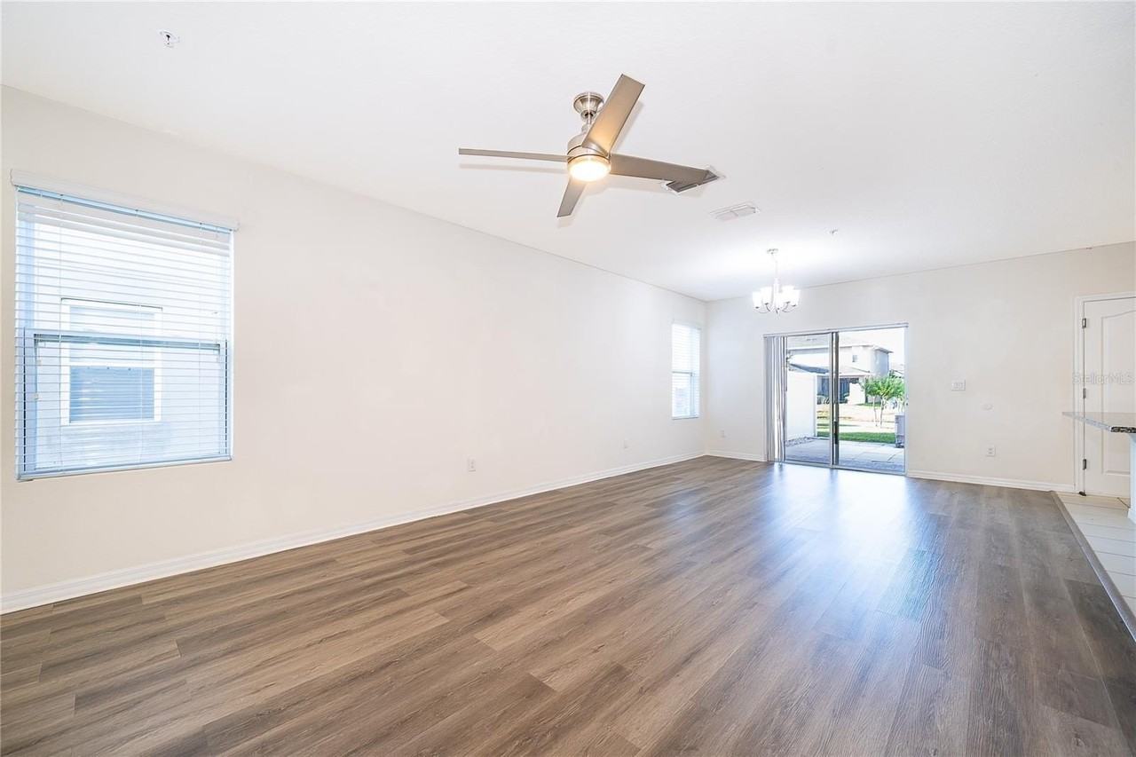 4806 Riverwalk Dr - Photo 5 of 30