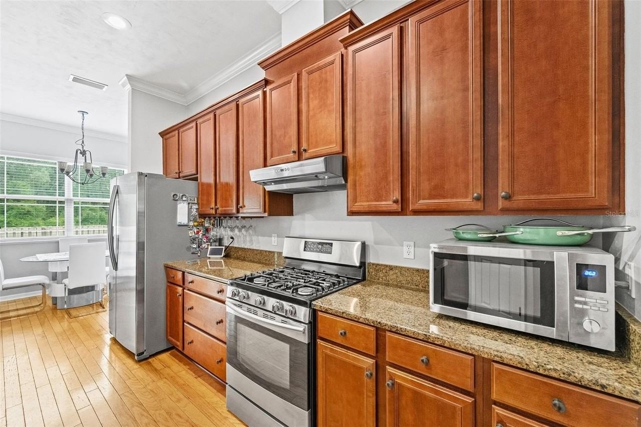 8629 Sw 80th Pl - Photo 7 of 48