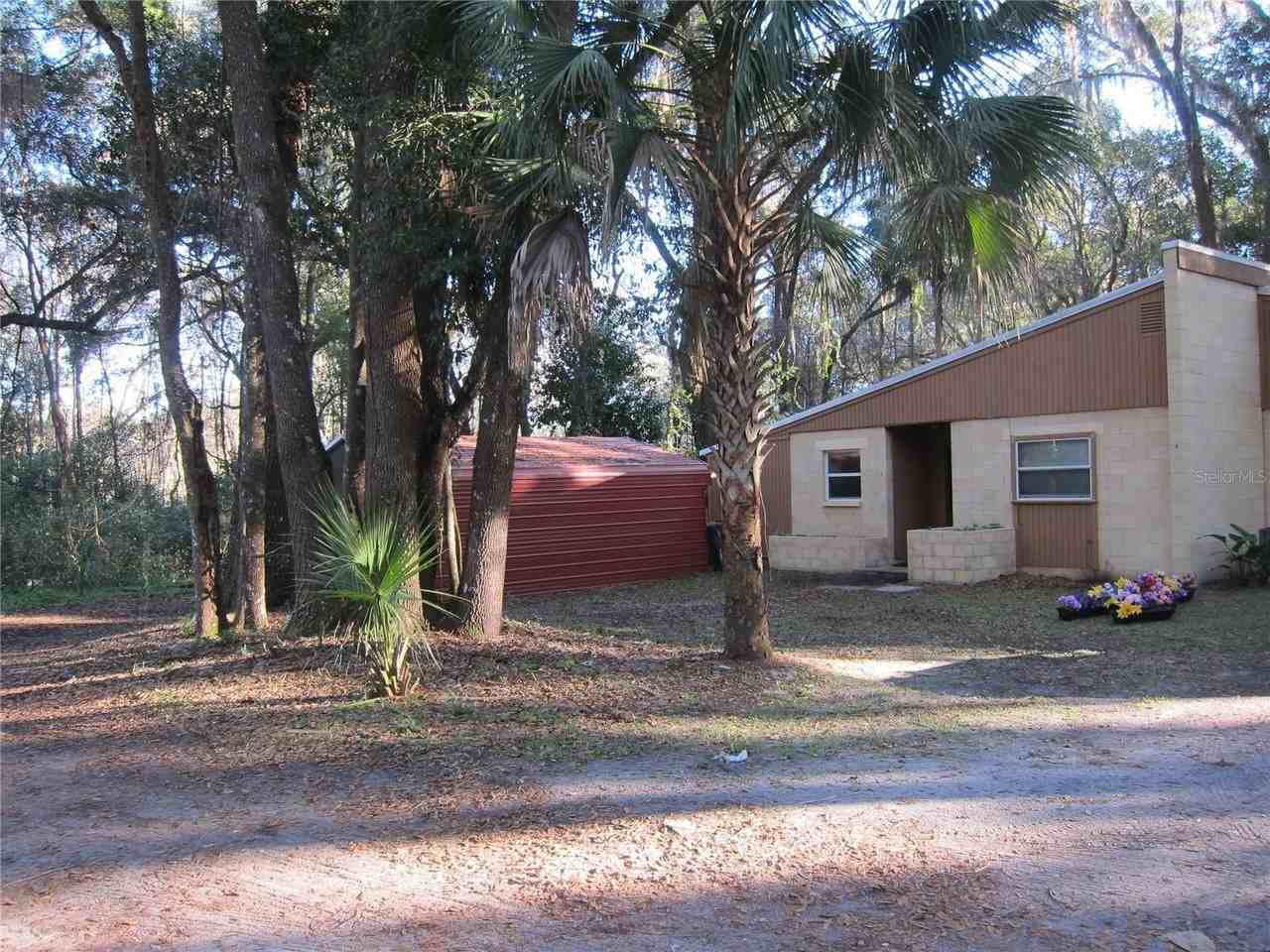 208 Ne Lucky Ave #A - Photo 2 of 24