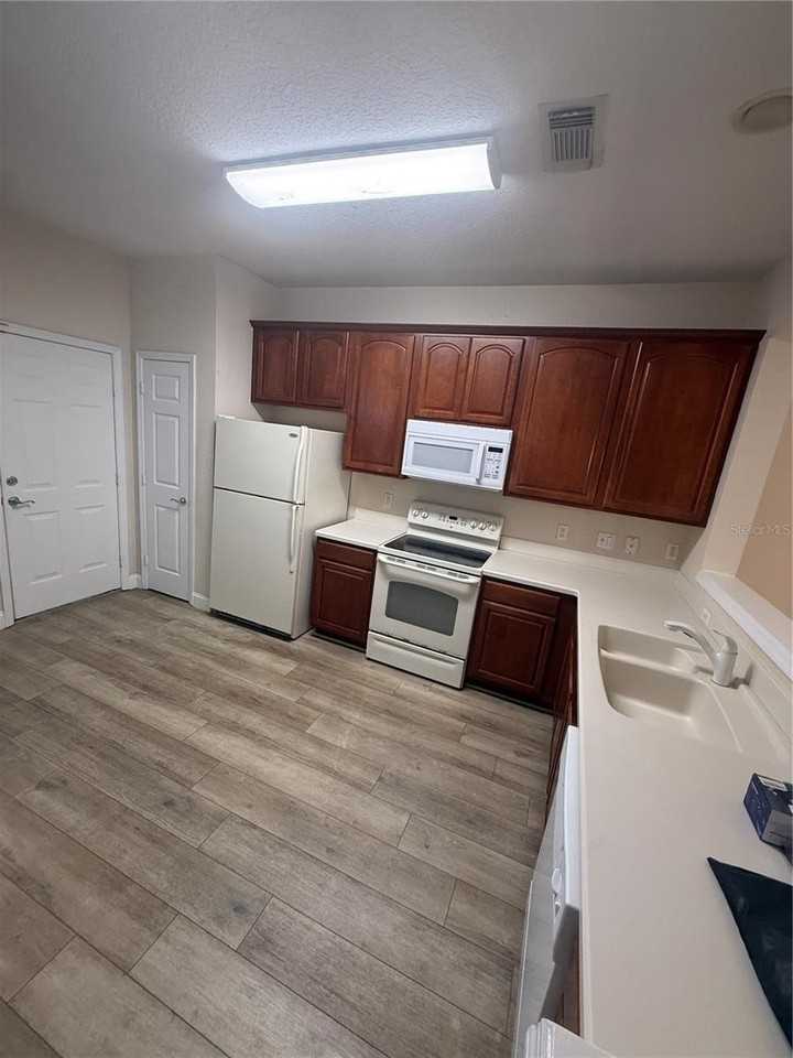 2851 Polvadero Ln #104 - Photo 6 of 28