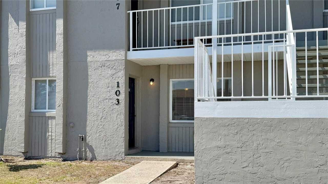 103 Cory Ln - Photo 2 of 25