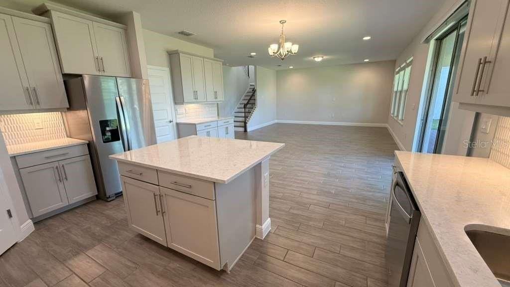 17822 Adrift Rd - Photo 7 of 26