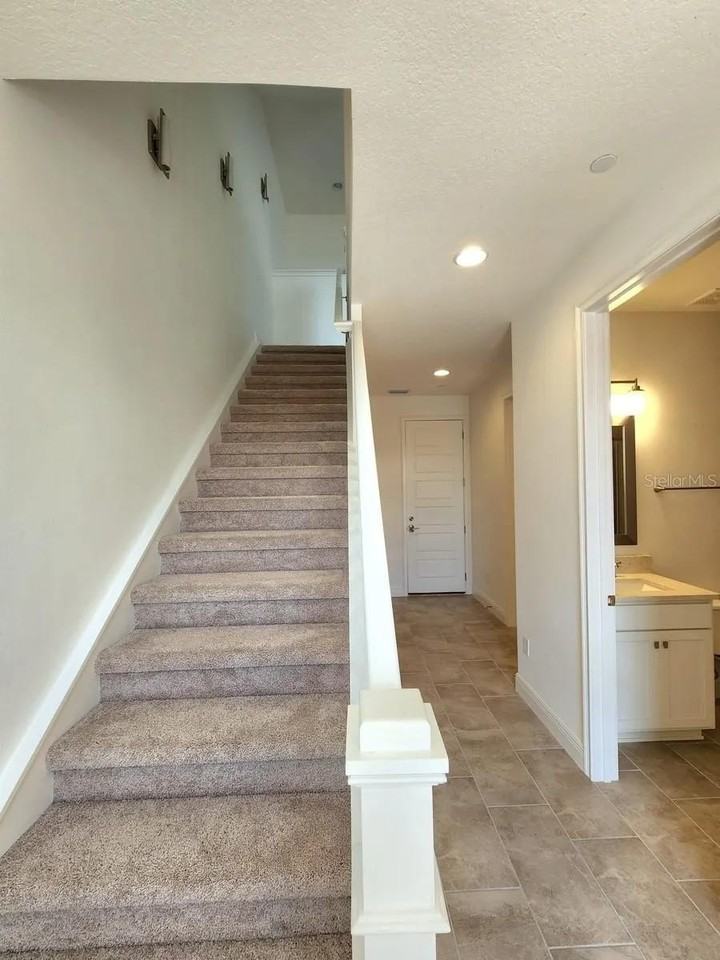 13647 Larkton Ln - Photo 3 of 38