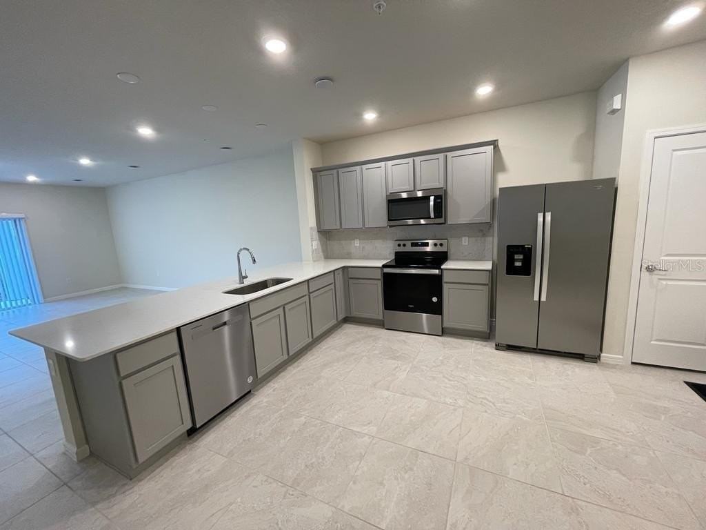 2760 Bright Bird Ln - Photo 7 of 47
