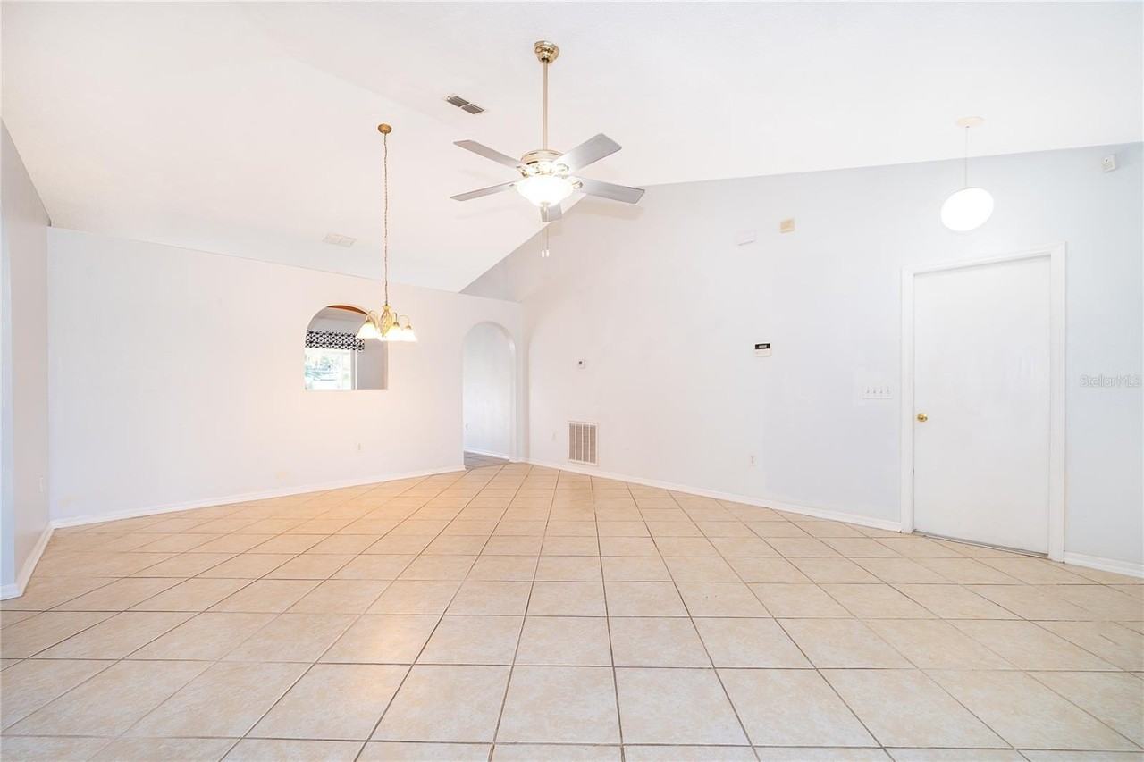611 Baldwin Dr - Photo 3 of 18