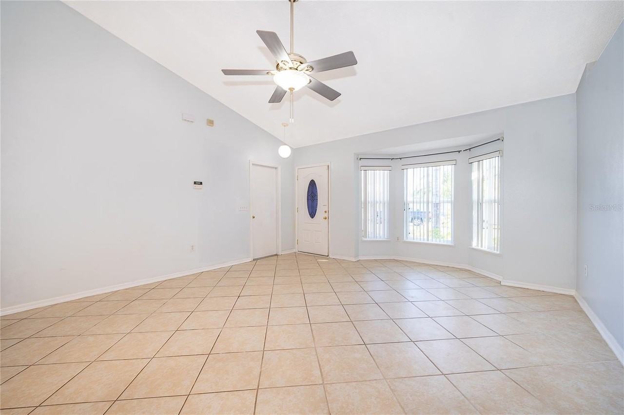 611 Baldwin Dr - Photo 4 of 18