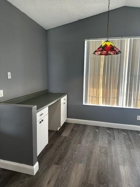 3039 Stillwater Dr - Photo 4 of 16