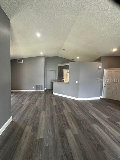 3039 Stillwater Dr - Photo 5 of 16