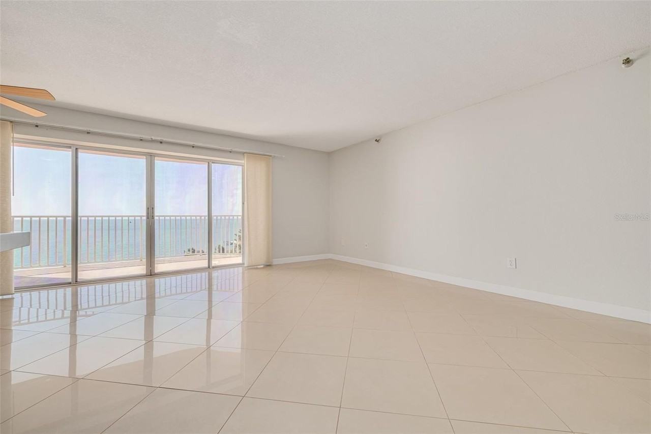 7432 Sunshine Skyway Ln S #704 - Photo 5 of 36