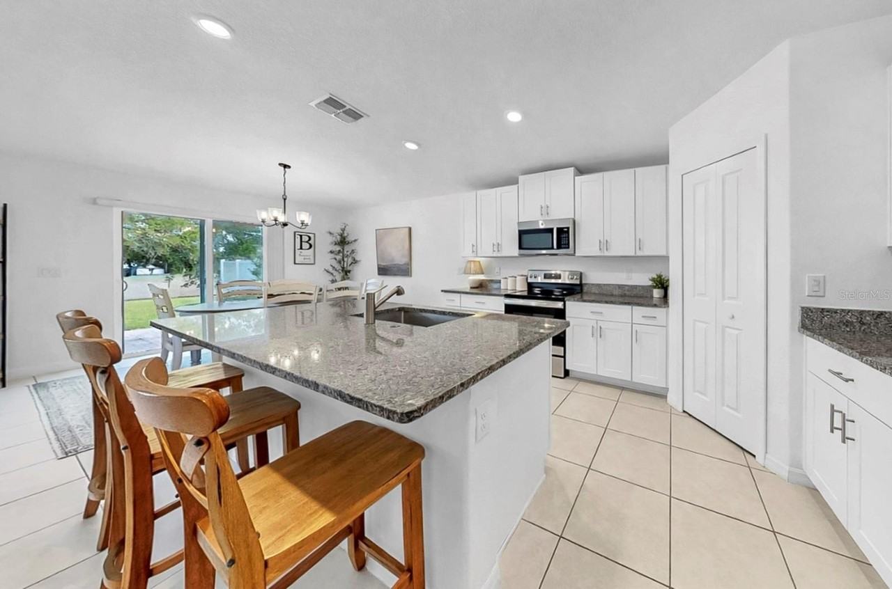 13256 Great Plains Dr - Photo 5 of 50