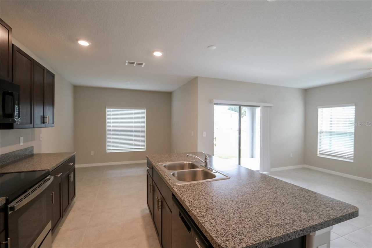 4714 Norman Oak Pl - Photo 6 of 32