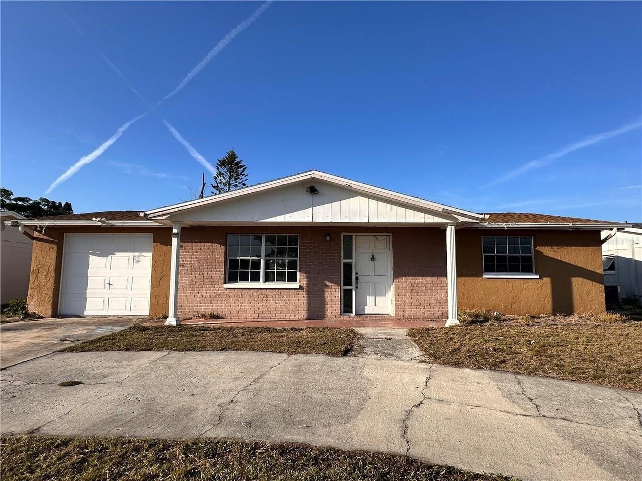 3215 Bright Dr - Photo 2 of 22