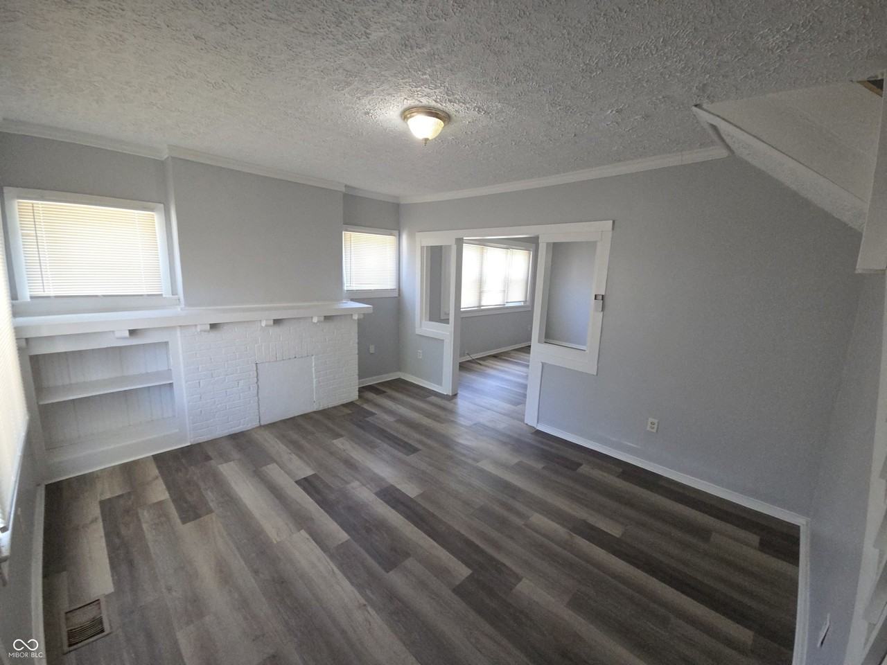 143 W 35th St - Photo 3 of 20