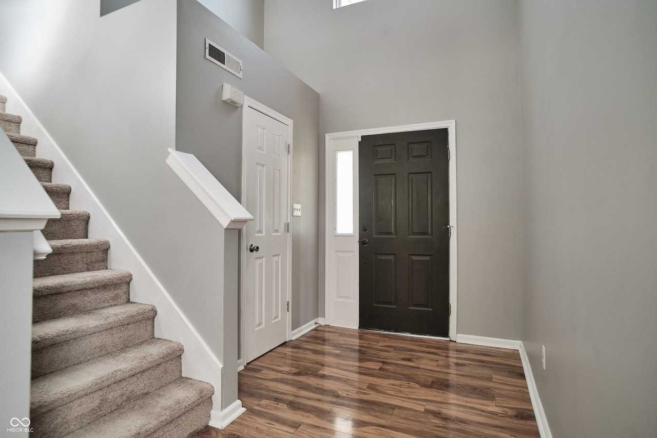 10856 Trailwood Dr - Photo 6 of 50