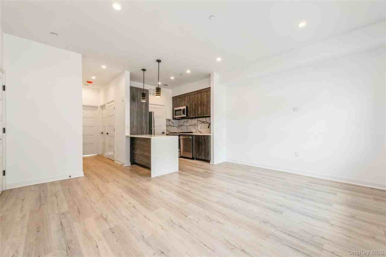 418 Atlantic Ave #205 - Photo 3 of 18