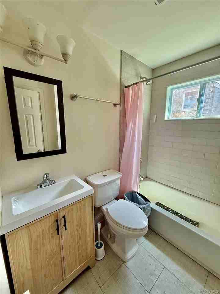 84 N 17th St - Photo 3 of 5