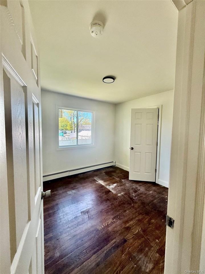 84 N 17th St - Photo 4 of 5