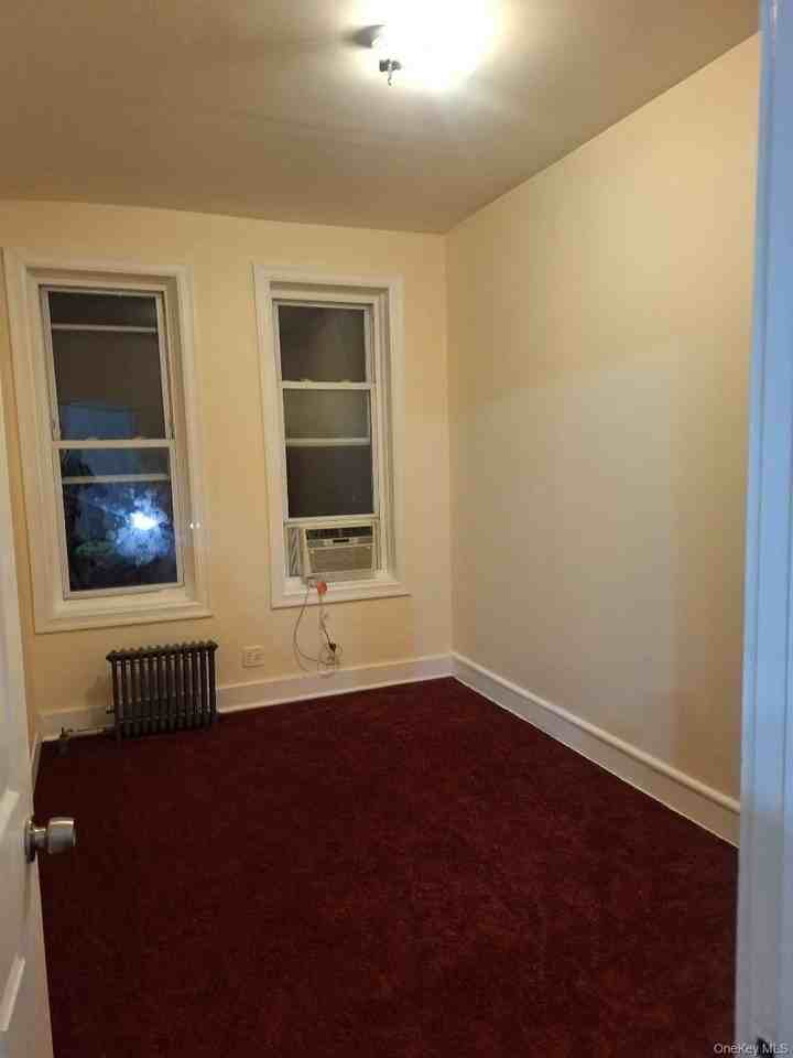 768 Hendrix St - Photo 2 of 11
