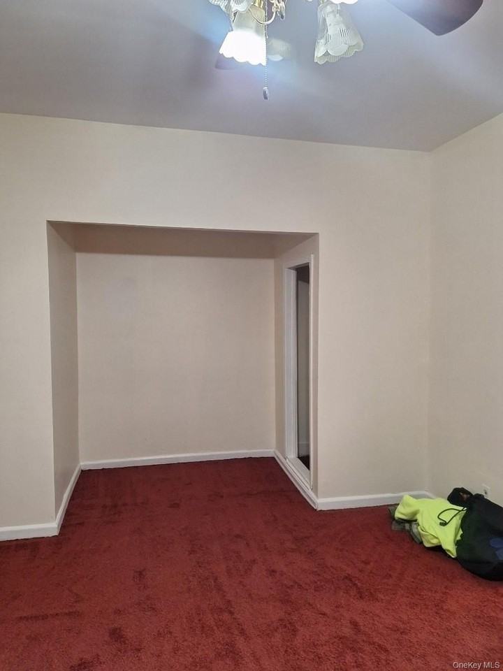 768 Hendrix St - Photo 5 of 11
